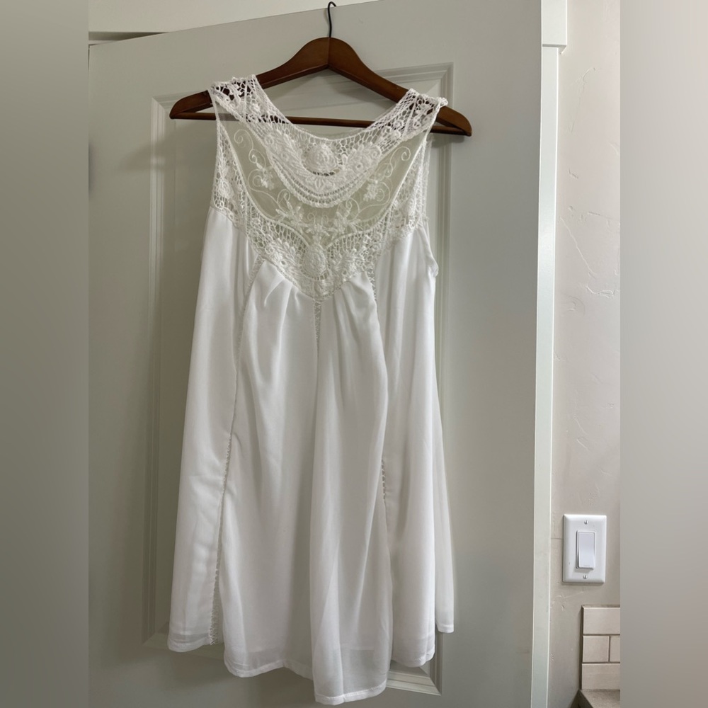 New Light Fashion- white dress size medium (junior)